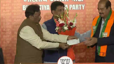Working president of Congress Harsh Mahajan in poll-bound Himachal Pradesh joins BJP