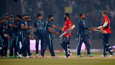 Mohammad Rizwan, Aamer Jamal help Pakistan down England in fifth T20I