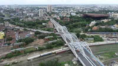 Kolkata: Two new bridges to ease festive rush