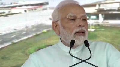 Prime Minister Narendra Modi inaugurates various development projects in Surat