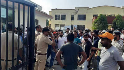 Haryana: Eight injured in clashes between two groups over disputed property in Yamunanagar