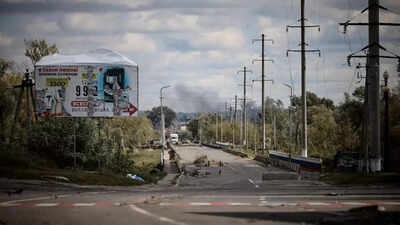 Ukraine forces secure town on frontline river