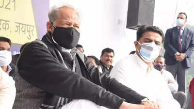 Ashok Gehlot camp brands Sachin Pilot traitor, won't let him be CM