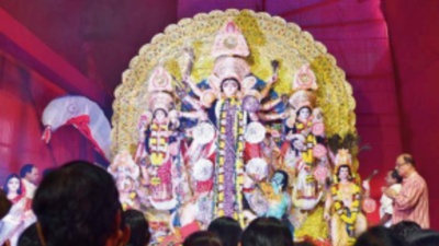 Eat, pray, celebrate: 2 Puja pandals in Mumbai hold 75th anniversary festivities