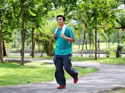 Fast walking vs. slow jogging: Which is better for weight loss