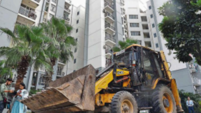 Residents across Noida seek action by Authority
