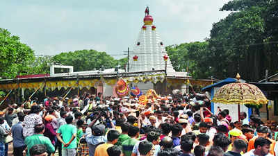 Kolhapur: Devotees gather for Mahalaxmi’s procession to Temblai hill