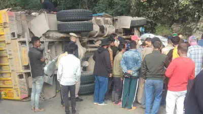 Three crushed to death as truck overturns on moving car in Shimla