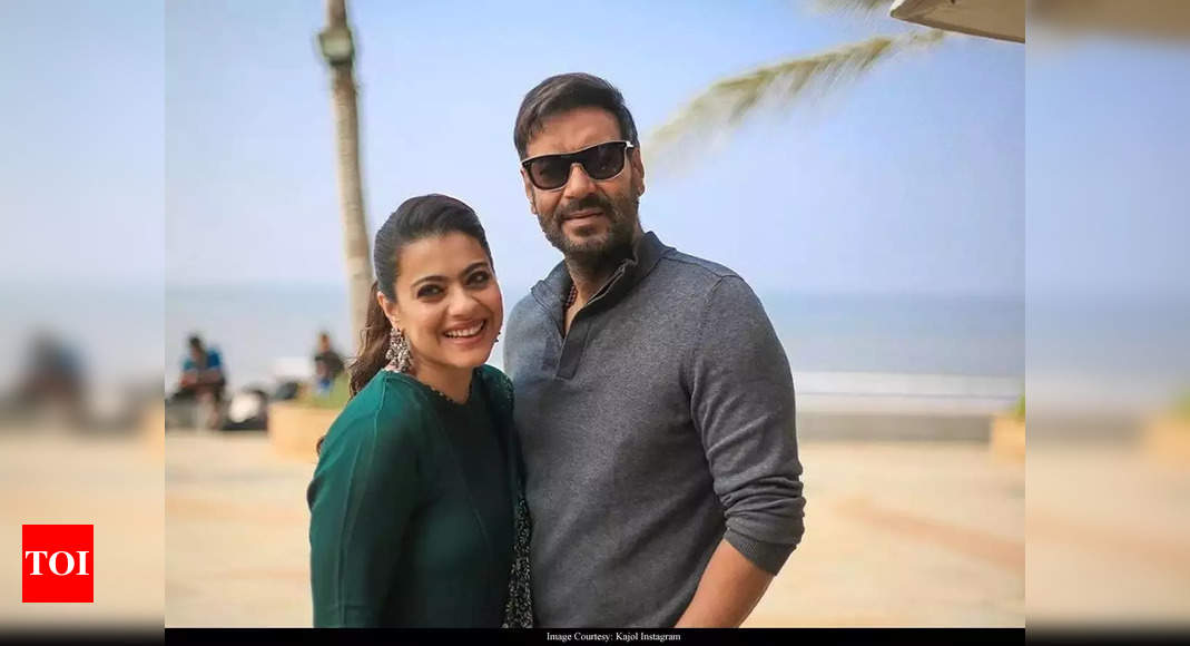 Here’s how Kajol congratulated hubby Ajay Devgn on winning National Film Award – Times of India