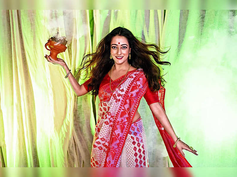 Durga Puja brings out the best of all my avatars, says Raima Sen