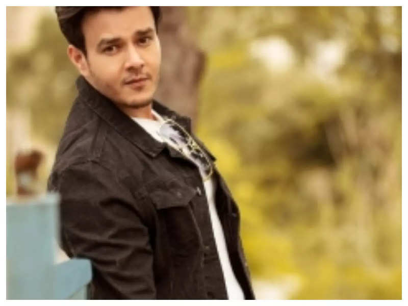 Aniruddh Dave to play army officer in 'Kaagaz 2'