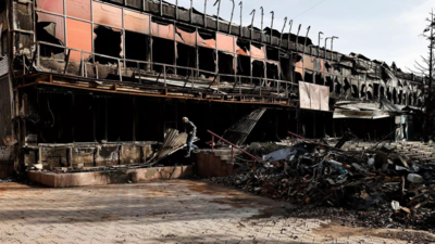 Putin ally calls for Ukraine to be nuked after Russian retreat from key city
