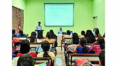 UG, PG classes may start after puja