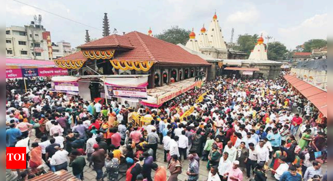 Kolhapur Heavy rush in Kolhapur, nearly 5 lakh visit Mahalaxmi temple