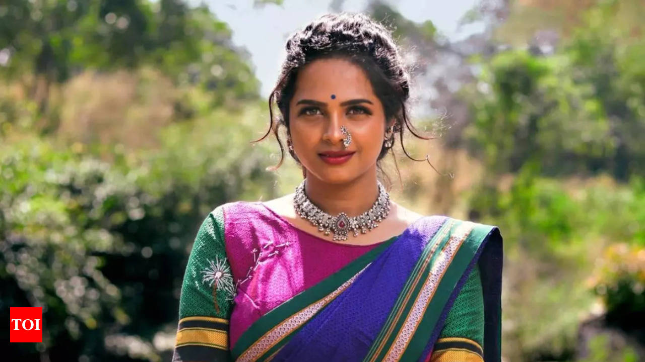 Bigg Boss Marathi 4 contestant Amruta Dhongade: All you need to know about  Mrs Mukhyamantri TV show fame actress - Times of India