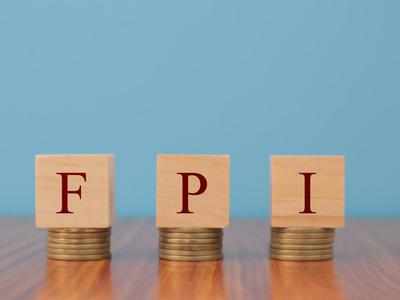 FPIs turn net sellers again; withdraw Rs 7,600 crore from equities in September