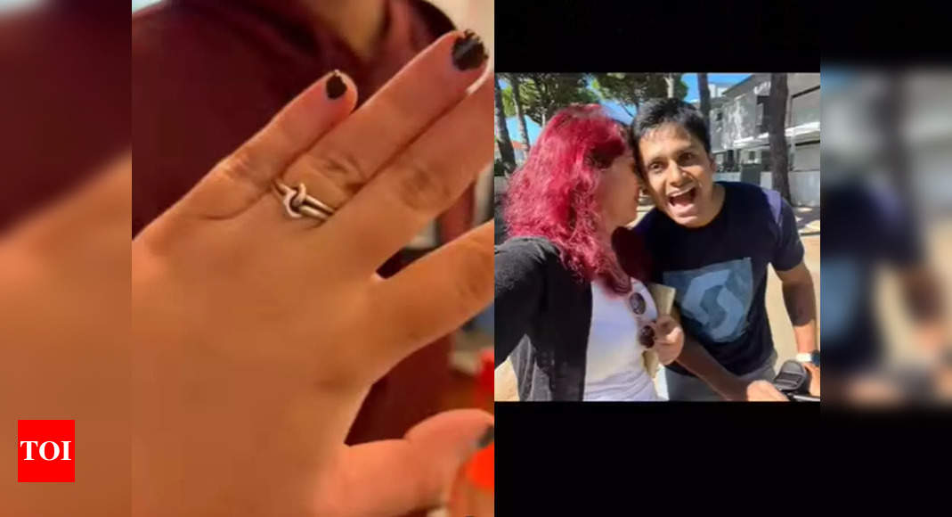 Ira Khan flaunts her engagement ring, beau Nupur Shikhare beams with happiness – video – Times of India