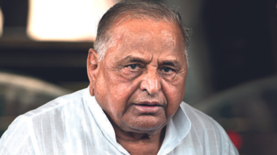 Mulayam Singh Yadav in ICU after dip in oxygen level and kidney complications