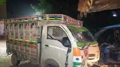 Five killed, 10 injured as truck hits pickup loader in Kanpur