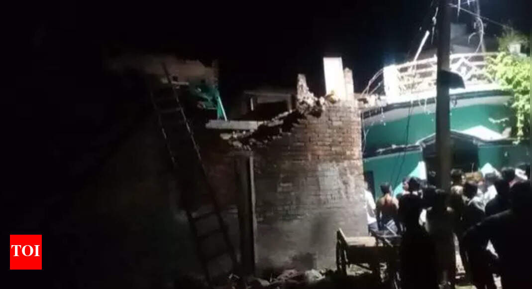 Latest Updates Several injured in gas cylinder blast in Lucknow