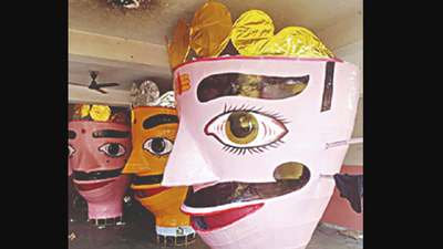 Ranchi: With rain on radar, Ravana effigies get plastic coating