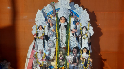 'Mahishasura' idol resembling Mahatma Gandhi at Kolkata Durga Puja pandal sparks row