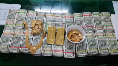 Unaccounted Rs 1.75 crore cash, gold seized from railway passenger in Maharashtra