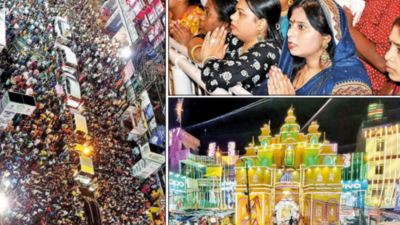 Patna: Rain fails to dampen festive spirit on Maha Ashtami