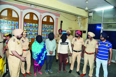 Vehicle-lifters’ gang busted, 4 arrested