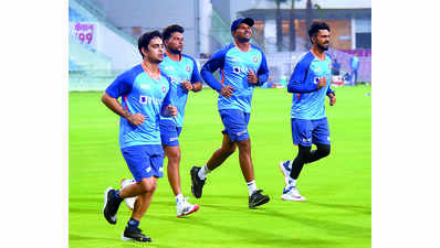 Team India arrive, practise at Ekana