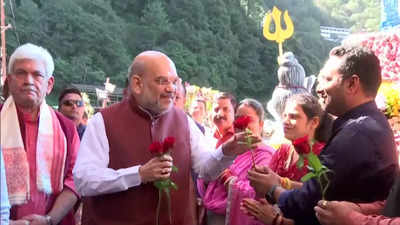 Union home minister Amit Shah pays obeisance at Vaishno Devi shrine on Maha Navami
