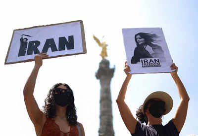 Iran accuses US of 'hypocrisy' over Mahsa Amini protests