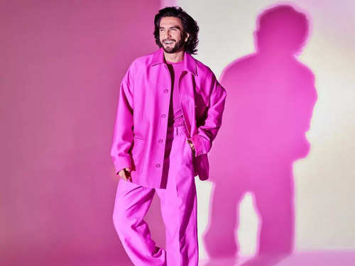 Ranveer Singh Looks Like An Edible 'Bubblegum' In A Head To Toe Pink Look &  We Definitely Would Want To Taste Him *Sorry Not Sorry*