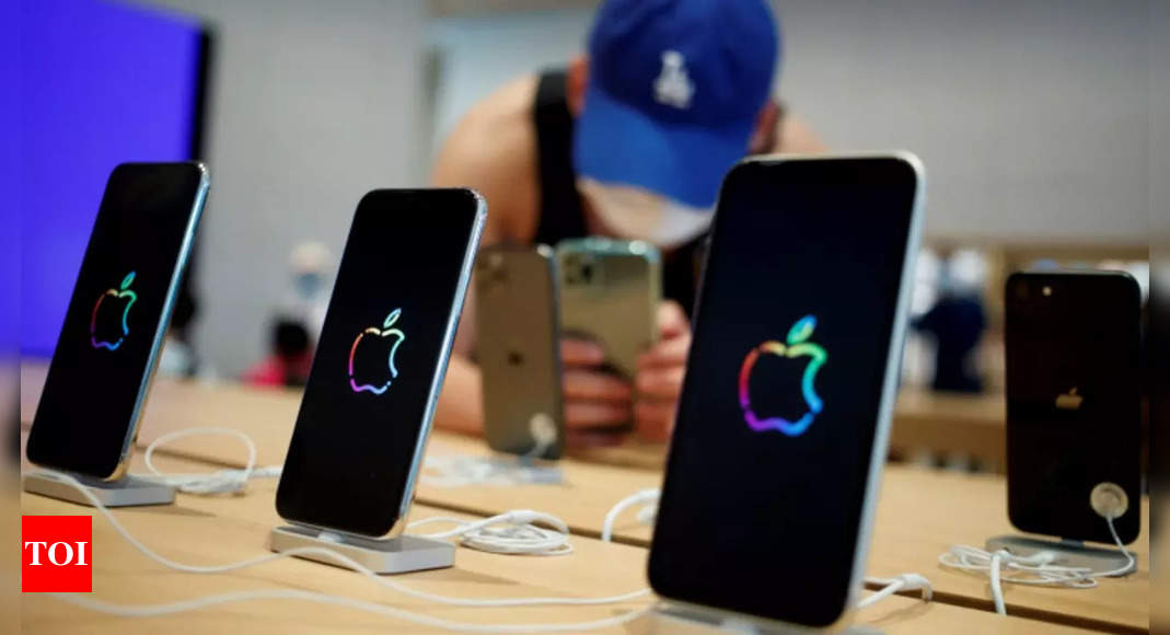 Apple iPhone exports from India doubling in boon to PM Modi's plan - Times of  India