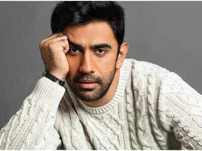 Amit Sadh meets his inspiration while holidaying in US