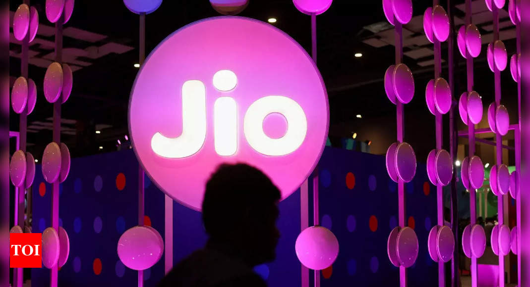  Jio to start beta trial of 5G services in 4 cities from October 5 | India News – Times of India