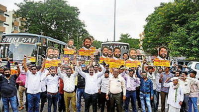 1,800 Maharashtra buses to bring people to Shiv Sena rallies