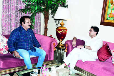 Pilot reaches out to detractors,meets key min from CM’s camp