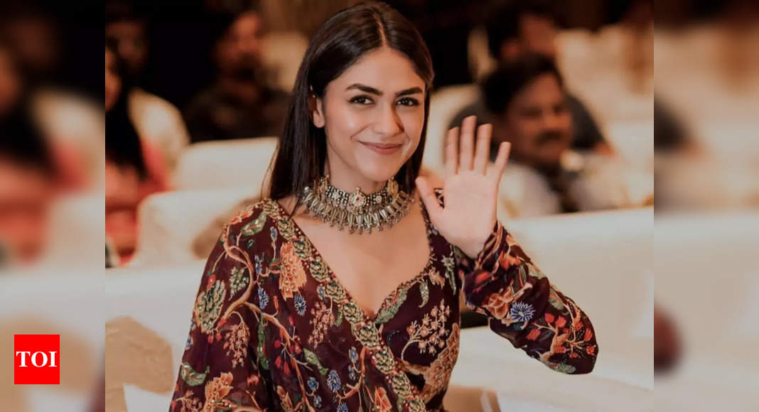 Mrunal Thakur opens up about her Dussehra plans – Times of India