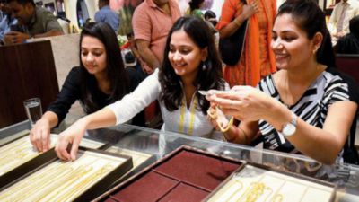 Gujarat: At 400kg, Dussehra gold sales double
