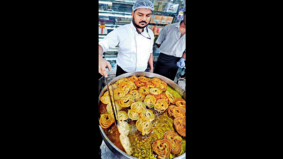 Gujarat: Fafda-jalebi worth Rs 150 crore savoured