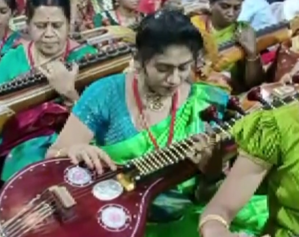 
TN: 108 veenas fill the air with music in Madurai on Dussehra
