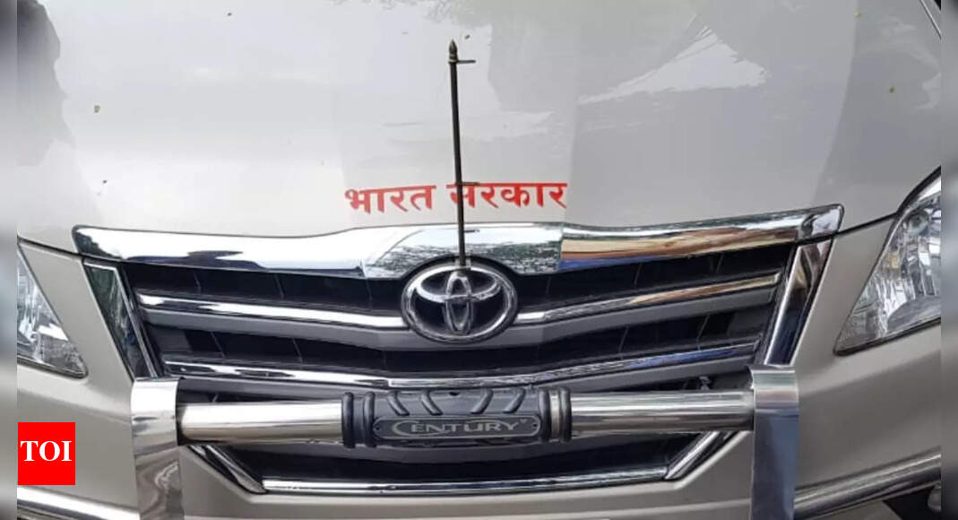Goi: Babus asked not to put GoI stickers on personal cars | India News ...