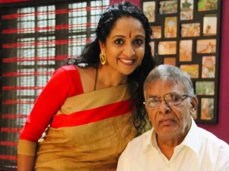 Actress Yamuna Srinidhi pens an emotional note remembering her late father on his first death anniversary