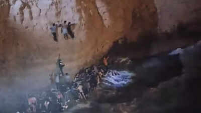 Dramatic rescues as boats sink off Greece; 17 dead