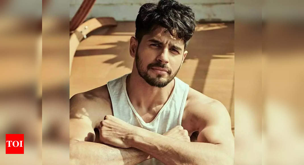 Sidharth Malhotra Opens Up About The Challenges He Faced As An Outsider Hindi Movie News