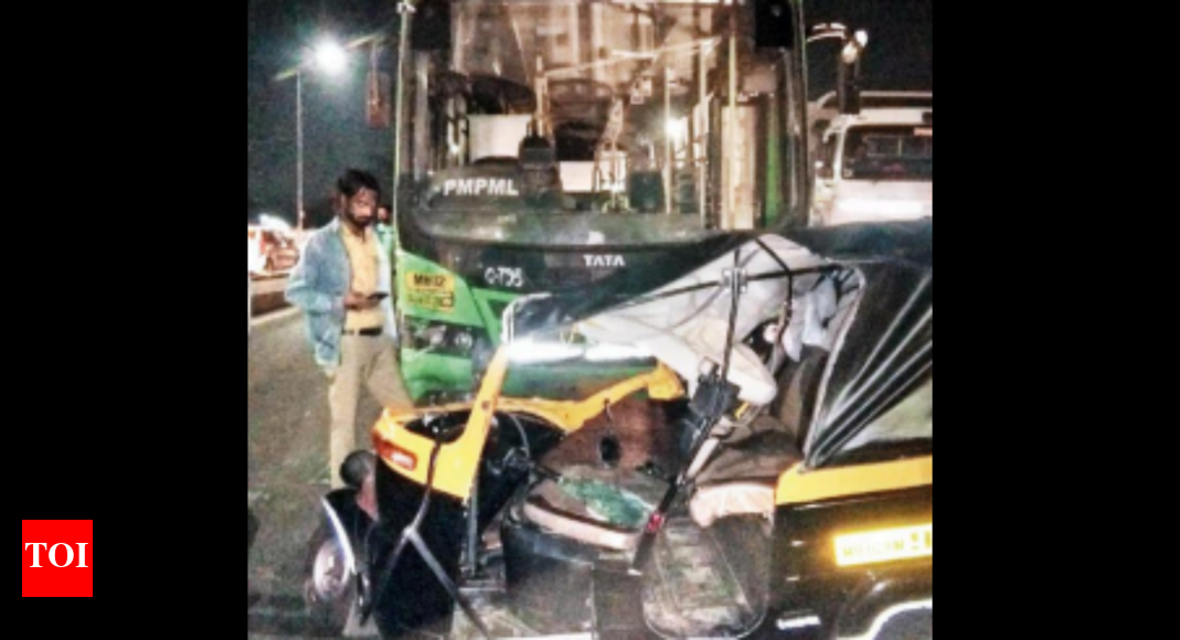 Pune: Auto driver injured in crash with bus | Pune News - Times of India