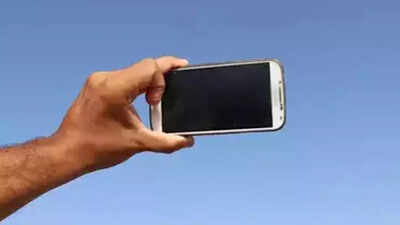 Hapur: Youth falls from train while taking selfies, dead