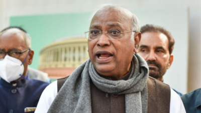 Kharge rubbishes talk of him being 'Sonia's remote control', slams BJP over its way of choosing party chiefs