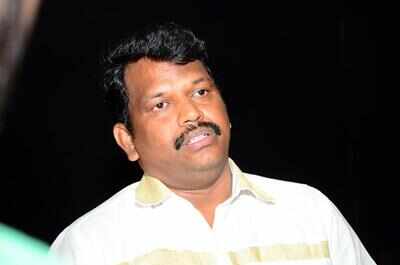 ‘Nothing wrong in show of hands for civic voting’
